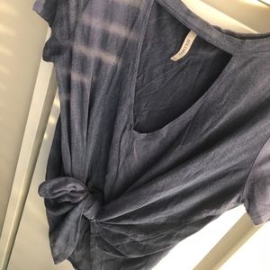 Solemio Cut Out V-Neck